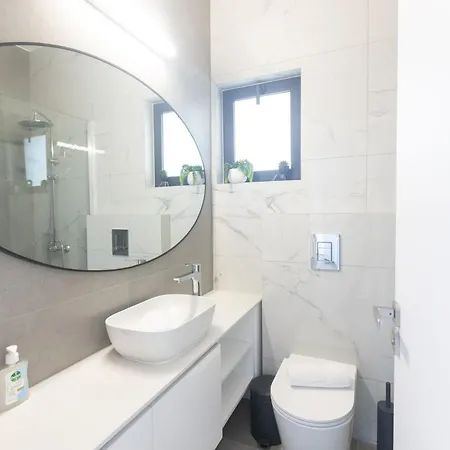 Aqua Pearl Aq18 Protaras