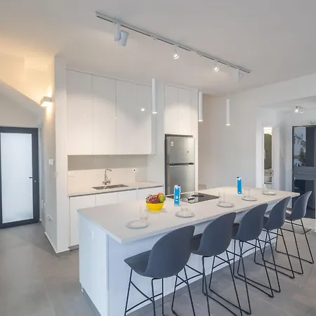 Villa Aqua Pearl Aq18 *