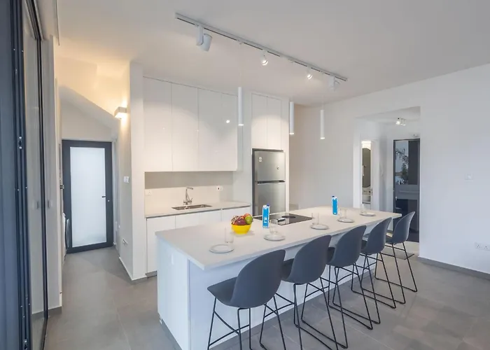 ヴィラ Aqua Pearl Aq18 *