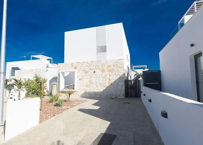 Aqua Pearl Aq18 * Protaras